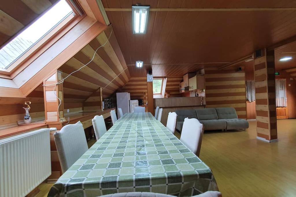 מלון Podu Dimbovitei Casa Petruta Dambovicioara מראה חיצוני תמונה