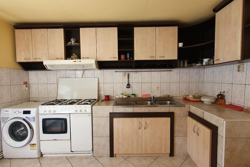 מלון Podu Dimbovitei Casa Petruta Dambovicioara מראה חיצוני תמונה