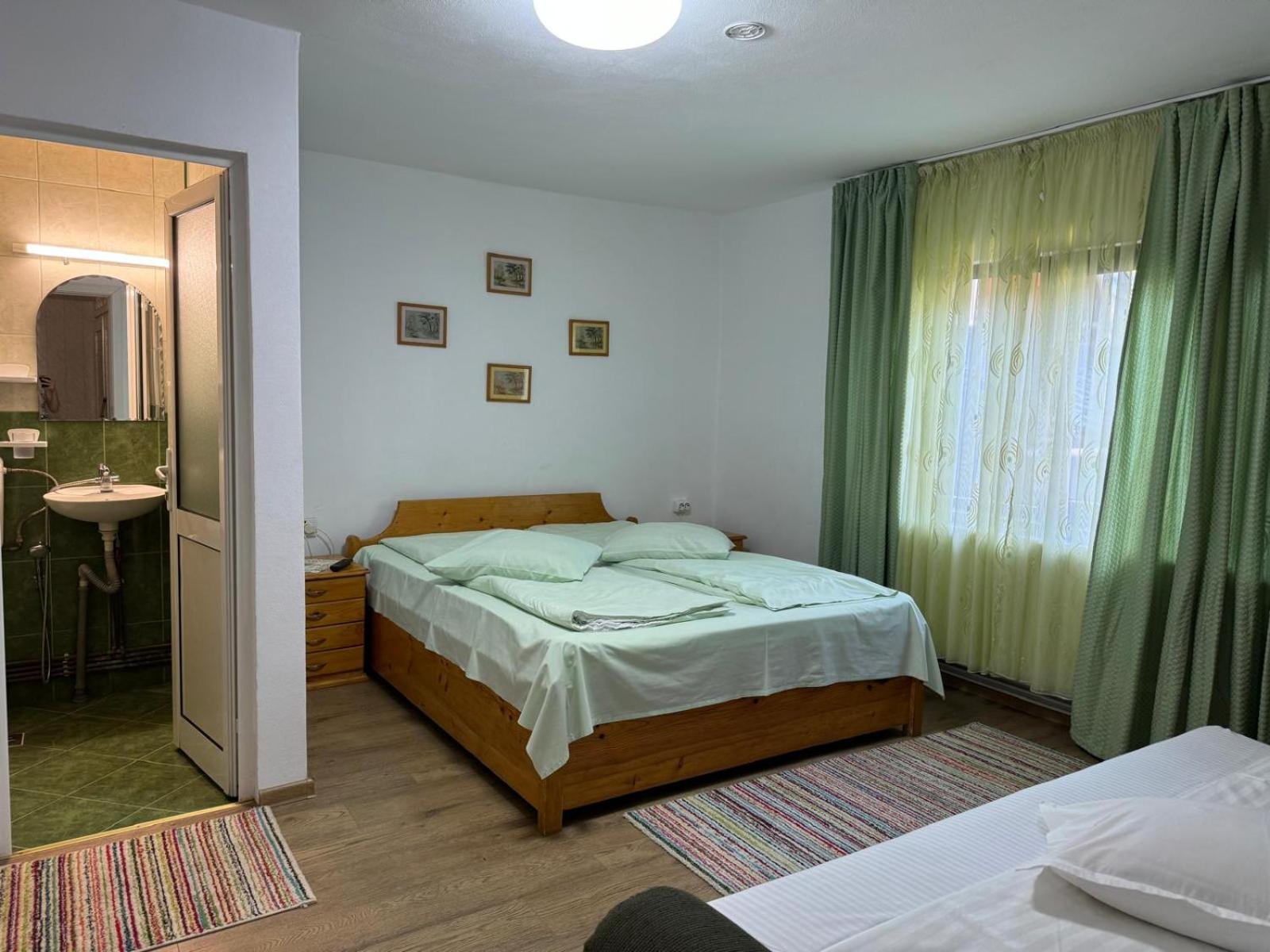 מלון Podu Dimbovitei Casa Petruta Dambovicioara מראה חיצוני תמונה